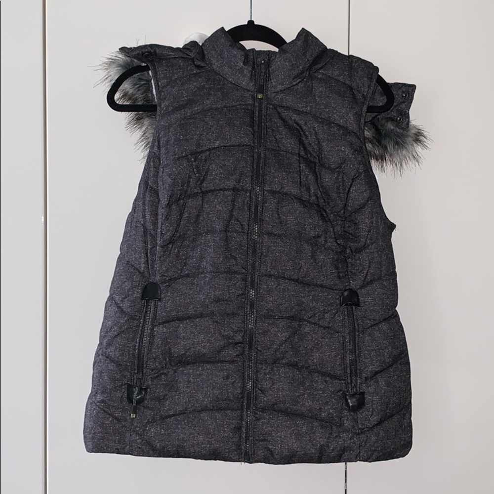 Green Tea Women’s Vest NWOT
